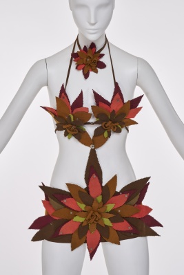 A felt-leaf ensemble 1970s - 3