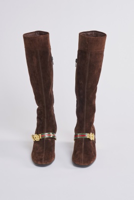 A pair of Gucci brown suede boots, 1970s - 2