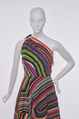 A Lanvin printed cotton evening gown, circa 1970, - 4