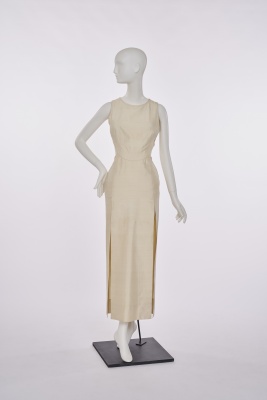 An Emilio Pucci ivory shantung silk dress, 1970s