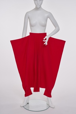 A pair of Kansai Yamamoto red wool trousers, late 1980s - 5