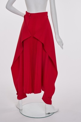 A pair of Kansai Yamamoto red wool trousers, late 1980s - 6