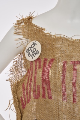A burlap sack dress, 1960s - 5