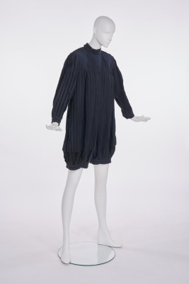 An Issey Miyake frayed black and navy cotton playsuit, Autumn-Winter 1981-82 - 3