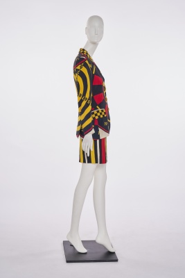 A Moschino 'Dart Board' suit, probably 1990s - 4