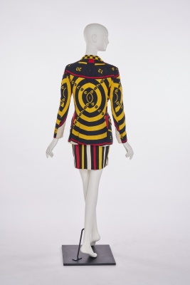 A Moschino 'Dart Board' suit, probably 1990s - 5