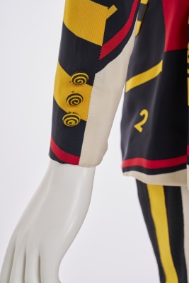 A Moschino 'Dart Board' suit, probably 1990s - 9