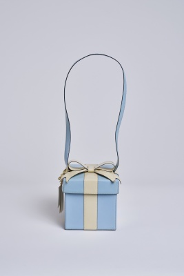 A Moschino blue and ivory 'Gift' bag, circa 1996 - 3