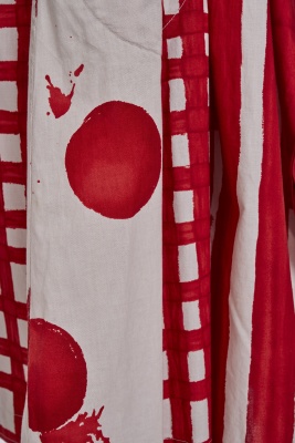 A Stuart Memberey red and white printed cotton pinafore dress, 1990s - 5