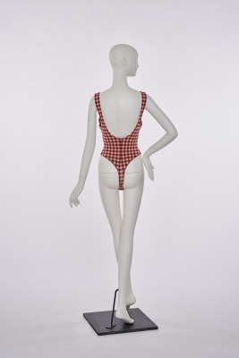 An Azzedine Ala&iuml;a red and beige checked stretch cotton ensemble, 'Tati' collection, Spring-Summer 1991 - 6