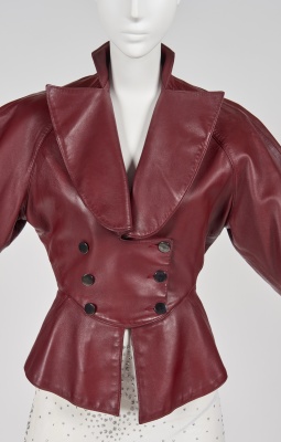 An Azzedine Alaia double-breasted oxblood leather jacket, Autumn-Winter 1985-86 - 5