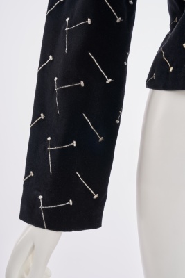 A Patrick Kelly embroidered black velvet jacket, Autumn-Winter 1988-89 - 5