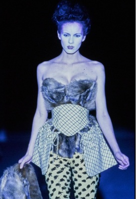 A rare Vivienne Westwood sheepskin corset, 'Vive La Cocotte' collection, Autumn-Winter 1995-96 - 2