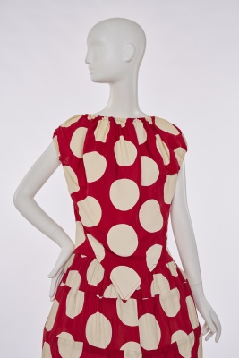 A Vivienne Westwood giant polka dot ensemble, 'Mini Crini' collection, Spring-Summer 1986 - 6