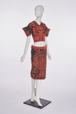 A Westwood/McLaren Keith Haring patterned knitted ensemble 'Witches' collection, Autumn-Winter 1983-84 - 3
