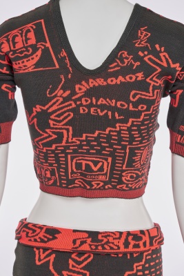 A Westwood/McLaren Keith Haring patterned knitted ensemble 'Witches' collection, Autumn-Winter 1983-84 - 7