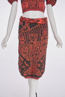 A Westwood/McLaren Keith Haring patterned knitted ensemble 'Witches' collection, Autumn-Winter 1983-84 - 8