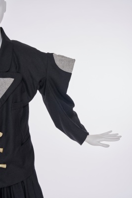 A Westwood/McLaren black wool serge suit, 'Witches' collection, Autumn-Winter 1983-84 - 6