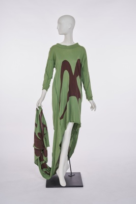A Westwood/McLaren green toga dress, 'Nostalgia of Mud' (Buffalo) collection, Autumn-Winter 1982-83 - 3