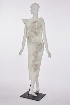 An Issey Miyake/Cai Guo-Qiang Guest Artists Series 4 'Gunpowder Dragon' dress, 1998 - 3