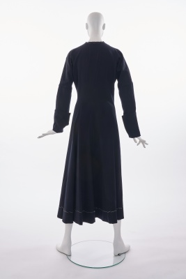 A fine Yohji Yamamoto shibori dyed black wool coat, Autumn-Winter 1993-94 - 5