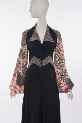 An Ossie Clark/Celia Birtwell printed moss cr&ecirc;pe maxi dress, 1970s - 4