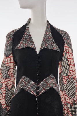 An Ossie Clark/Celia Birtwell printed moss cr&ecirc;pe maxi dress, 1970s - 5