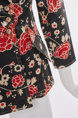An Ossie Clark/Celia Birtwell printed satin jacket, circa 1968 - 5