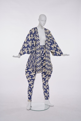 An Alice Pollock printed calico ensemble, early 1970s - 3
