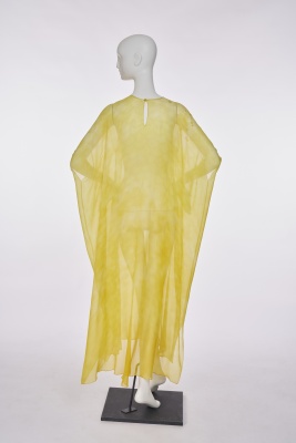 A Halston dappled yellow chiffon caftan, circa 1975 - 3