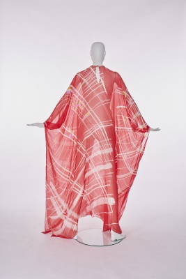 A Halston red and white printed chiffon caftan, circa 1975 - 3
