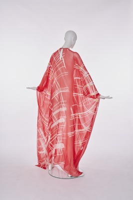 A Halston red and white printed chiffon caftan, circa 1975 - 4