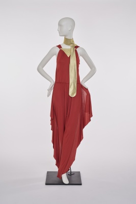 A Thierry Mugler brick red viscose jersey jumpsuit, circa 1978 - 6