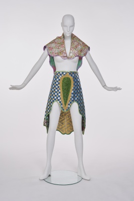 A rare Kaisik Wong orientalist ensemble, 1970s - 2