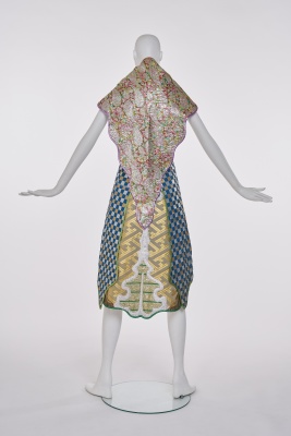 A rare Kaisik Wong orientalist ensemble, 1970s - 3