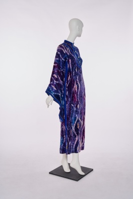 A Thea Porter printed crushed velvet jillayeh, circa 1969 - 3