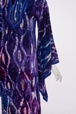 A Thea Porter printed crushed velvet jillayeh, circa 1969 - 7