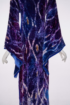 A Thea Porter printed crushed velvet jillayeh, circa 1969 - 10