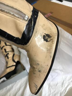 A pair of rare Stephen Sprouse graffiti-painted patent boots, late 1980s-early 1990s - 24