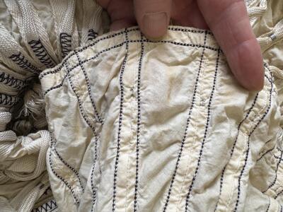 A Norma Kamali ivory cotton parachute ensemble, Autumn-Winter 1977-78 - 12
