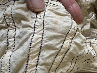 A Norma Kamali ivory cotton parachute ensemble, Autumn-Winter 1977-78 - 13