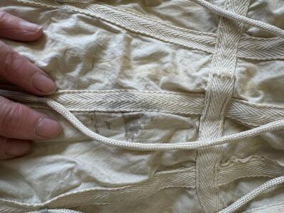 A Norma Kamali ivory cotton parachute ensemble, Autumn-Winter 1977-78 - 21
