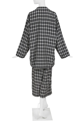 A Comme des Gar&ccedil;ons black and white plaid rayon ensemble, probably 'Dots, Polyester Pleats' collection, Autumn-Winter 1985-86 - 3