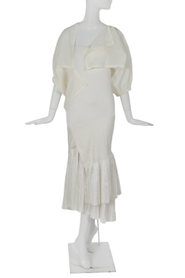 A Comme des Gar&ccedil;ons white dress/skirt and jacket, 'Bias Cutting' collection, Spring-Summer 1986 - 4