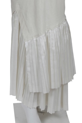 A Comme des Gar&ccedil;ons white dress/skirt and jacket, 'Bias Cutting' collection, Spring-Summer 1986 - 15