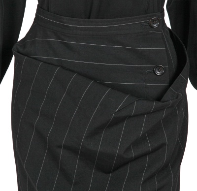 A Comme des Gar&ccedil;ons black wool and silk ensemble, 'Bonding' collection, Autumn-Winter 1986-87 - 5