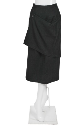 A Comme des Gar&ccedil;ons black wool skirt, 'Bonding' collection, Autumn-Winter 1986-87 - 5