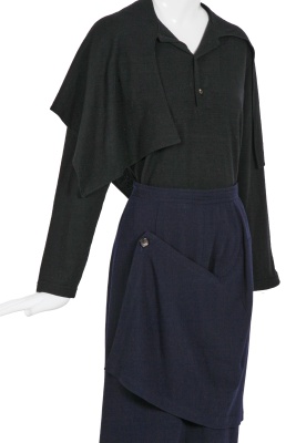A Comme des Gar&ccedil;ons blue wool skirt, 'Bonding' collection, Autumn-Winter 1986-87 - 5