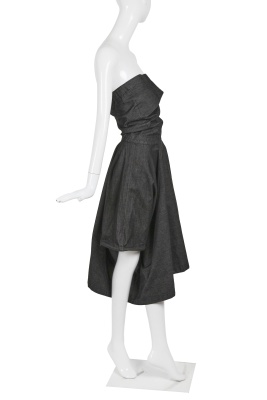 A Comme des Gar&ccedil;ons grey denim dress, 'Young Chic, No Shoulder' collection, Spring-Summer 1987 - 4