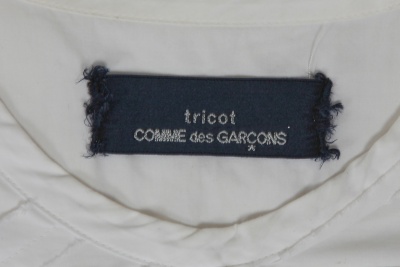 A Comme des Gar&ccedil;ons white cotton t-shirt, probably 'Young Chic, No Shoulder' collection, Spring-Summer 1987 - 7